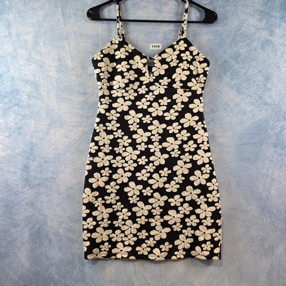 Wild Fable Womens Black White Floral Mini Dress XS Keyhole Cutout Open Back Dais